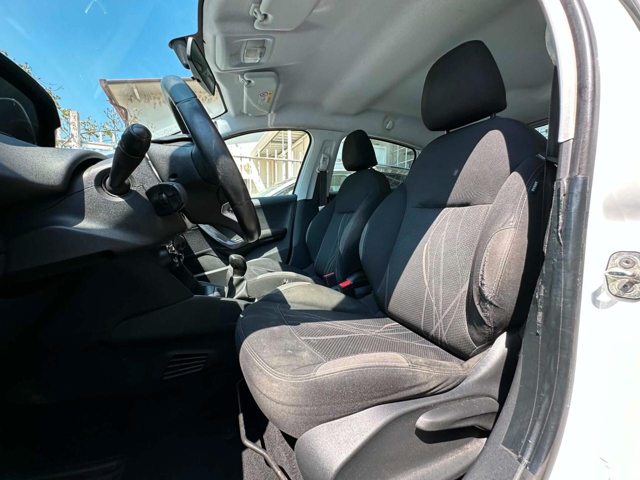 Peugeot 208 1.4 HDi 68 CV 5 porte Active
