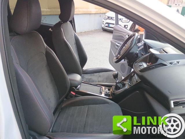 FORD Kuga 1.5 EcoBoost 120 CV S&S 2WD ST-Line