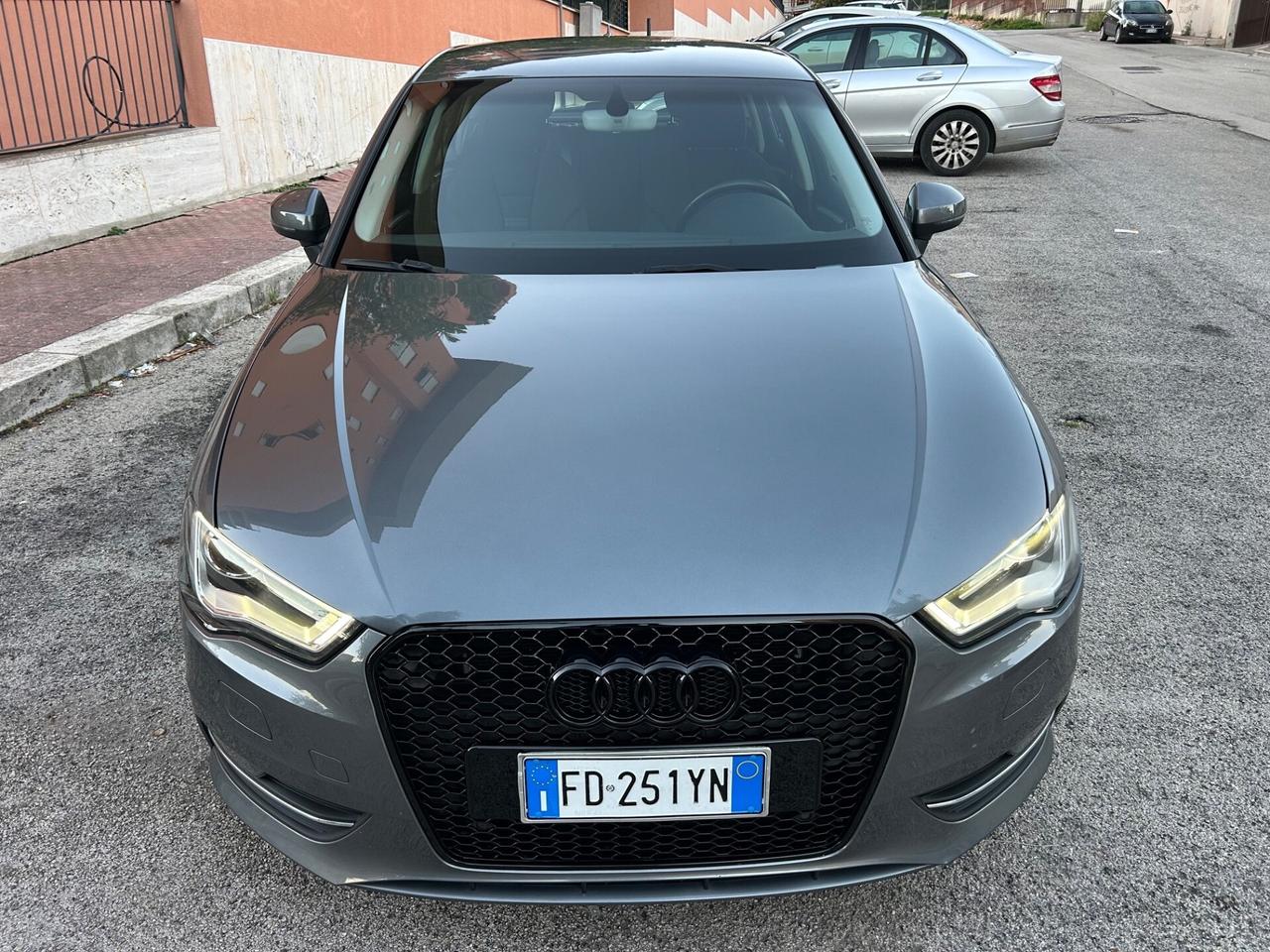 Audi A3 SPB 1.6 TDI Sport strafull!!!