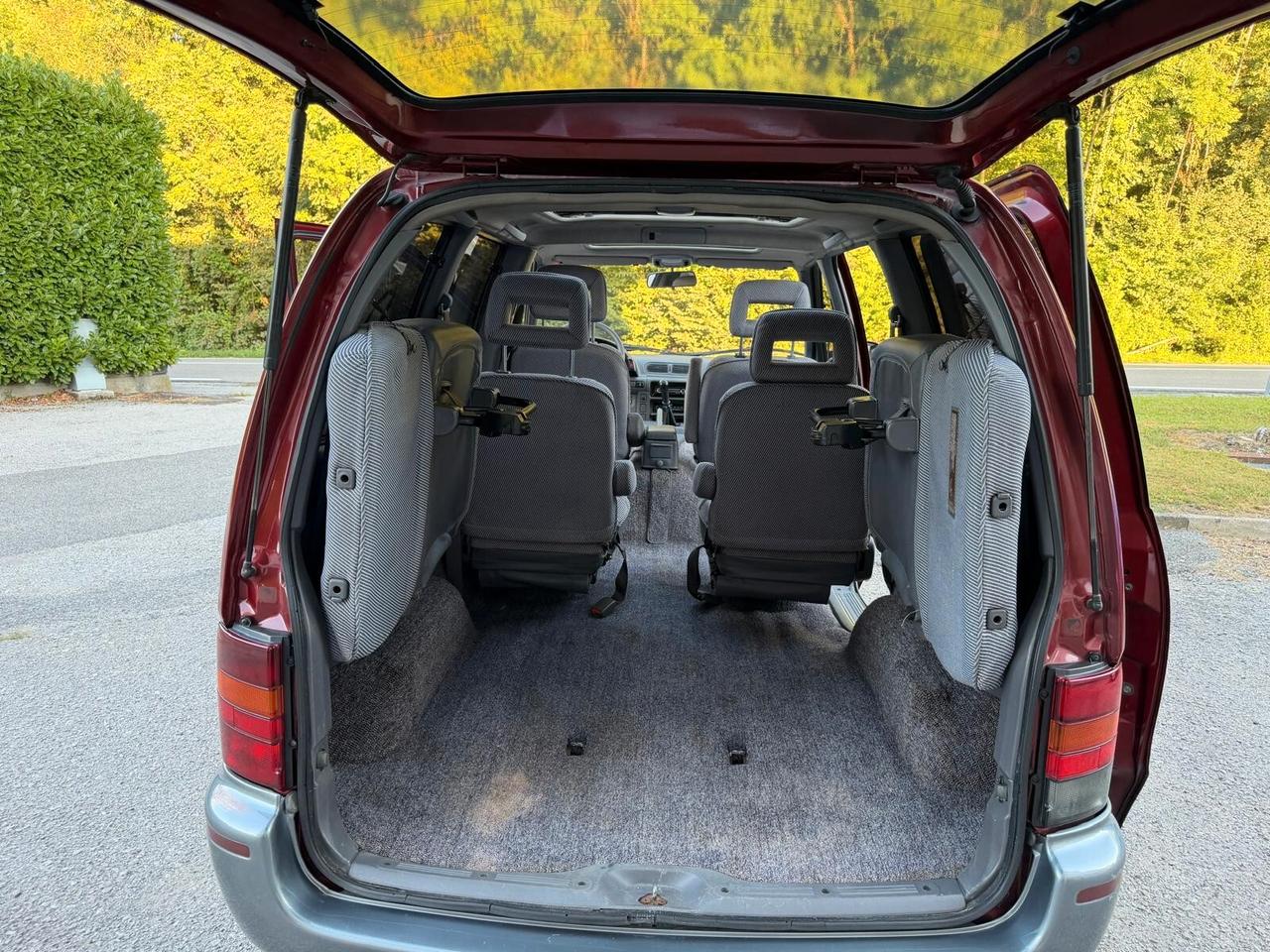 Nissan Serena 2.0i 16V cat 5 porte SLX