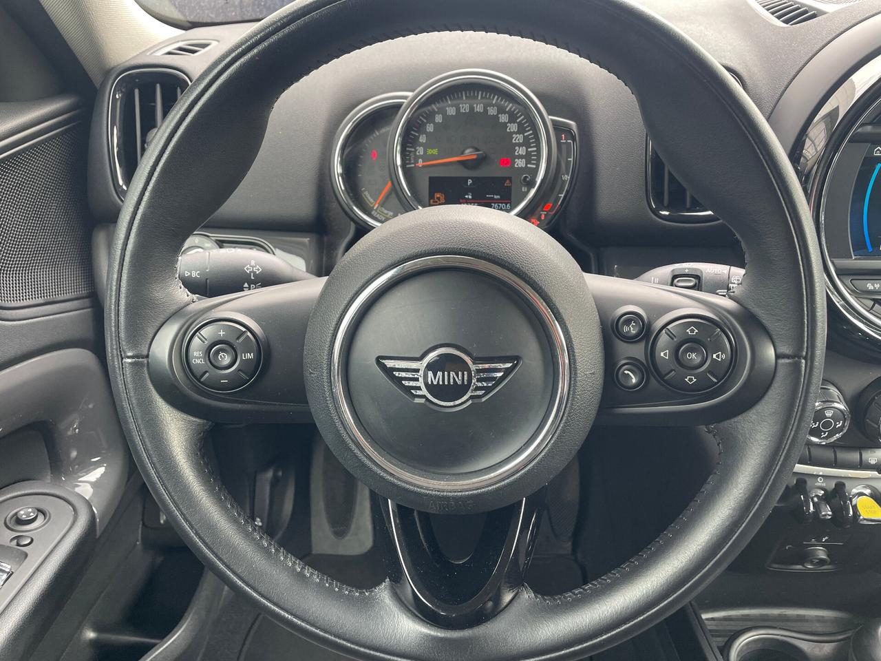 Mini Cooper Countryman 1.5 SE Hype ALL4 Automatica