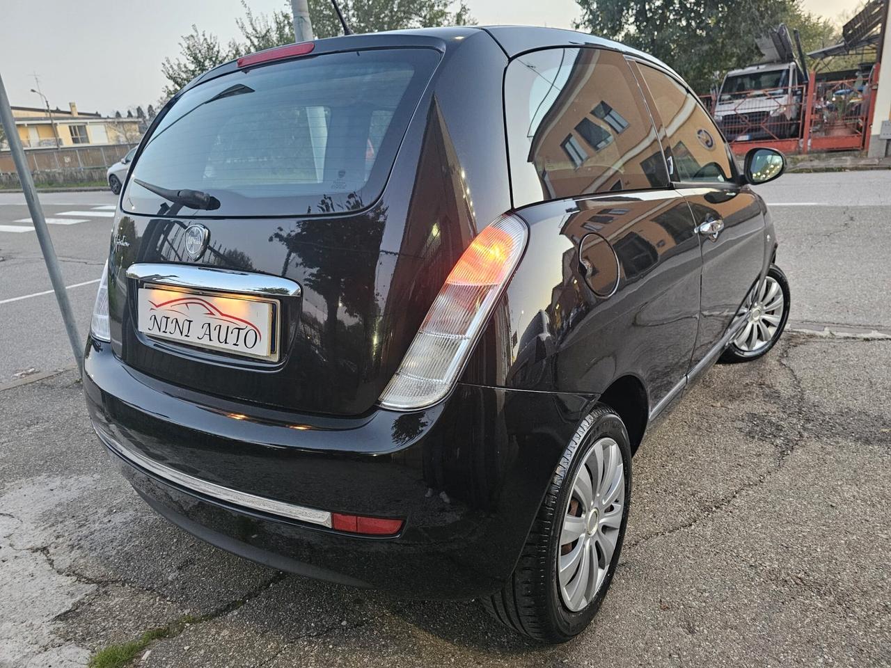 Lancia Ypsilon 1.2 69cv Argento*Clima*Neopatentati*Euro5*