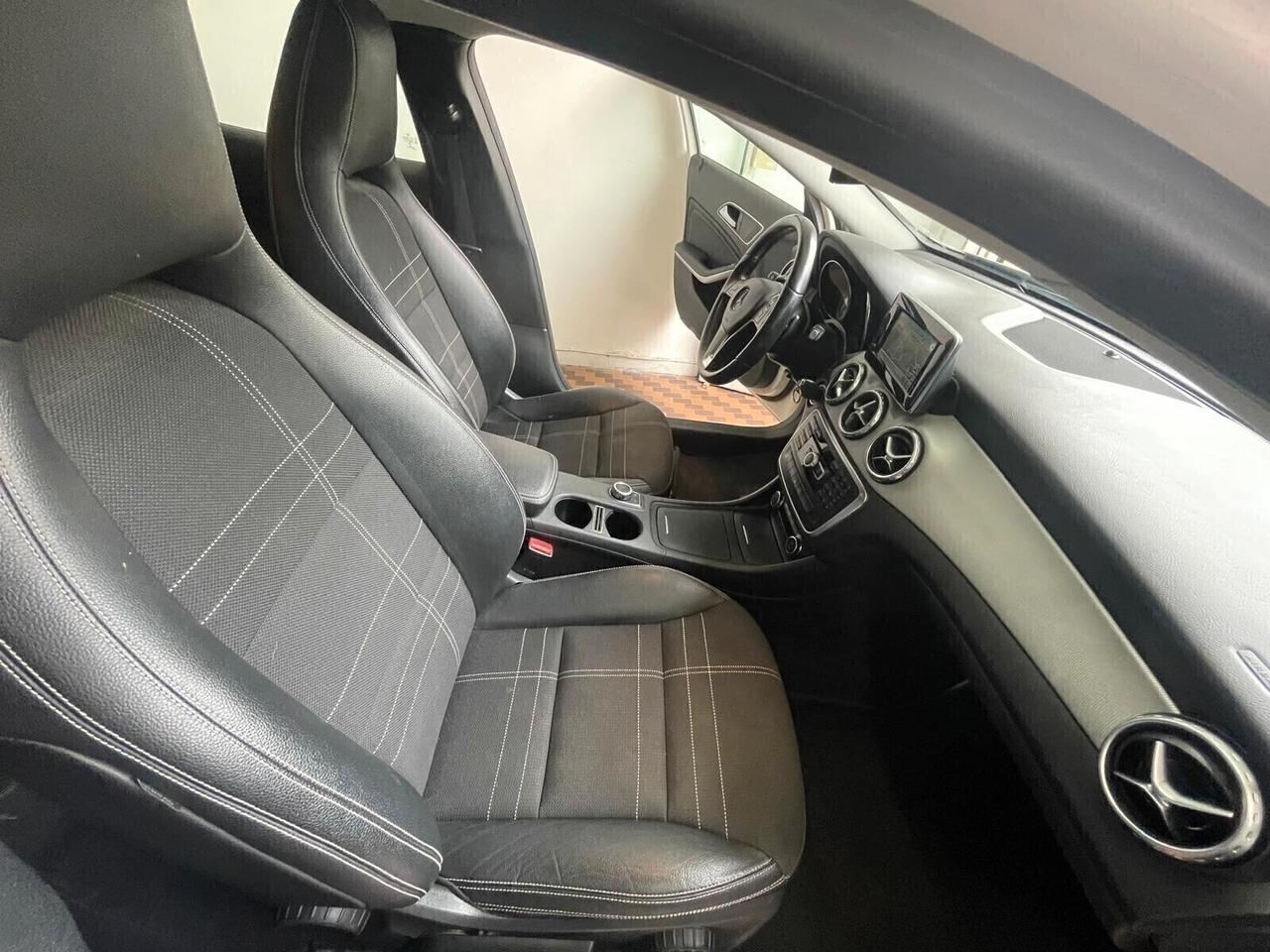 Mercedes-benz GLA 200 GLA 200 CDI Automatic Sport
