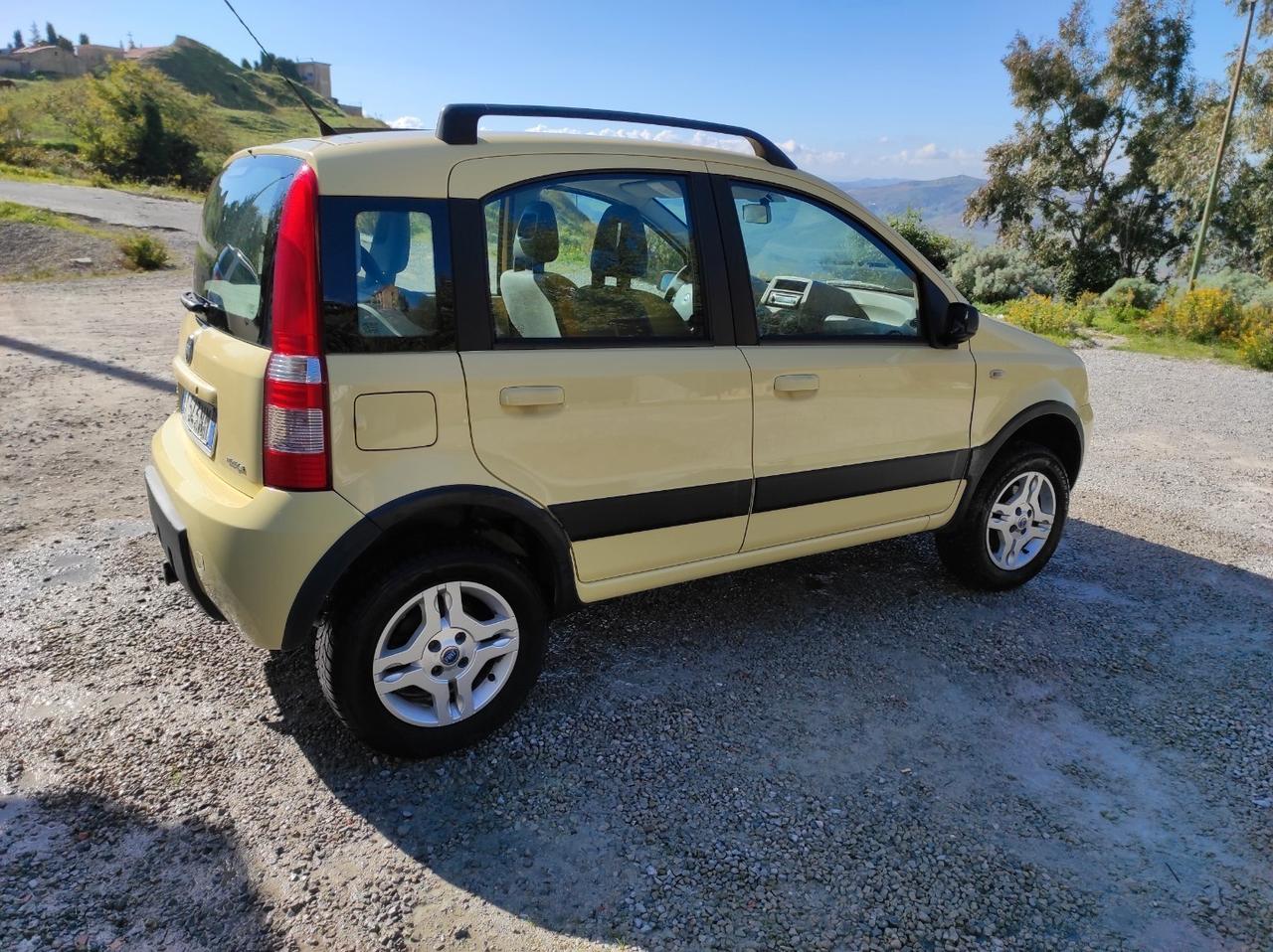 Fiat Panda 1.3MJT 16V 4x4 Climbing