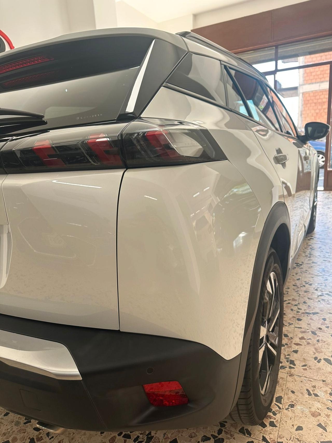 Peugeot 2008 BlueHDi 130 S&S EAT8 Allure