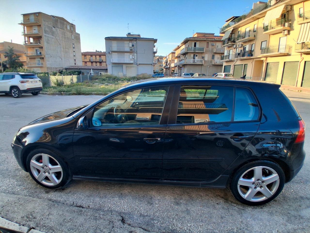 Volkswagen Golf 5 2.0 TDI 140CV