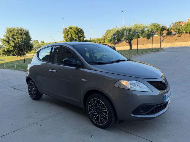 LANCIA Ypsilon 1.2 69CV GPL GOLD+SCHERMO+SENSORI+5 POSTI