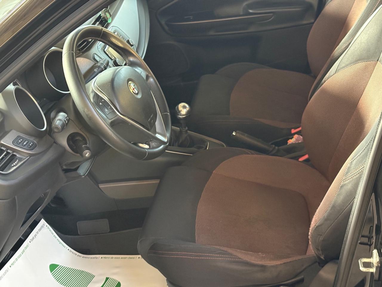 Alfa Romeo Giulietta 1.6 JTDm-2 105 CV Exclusive