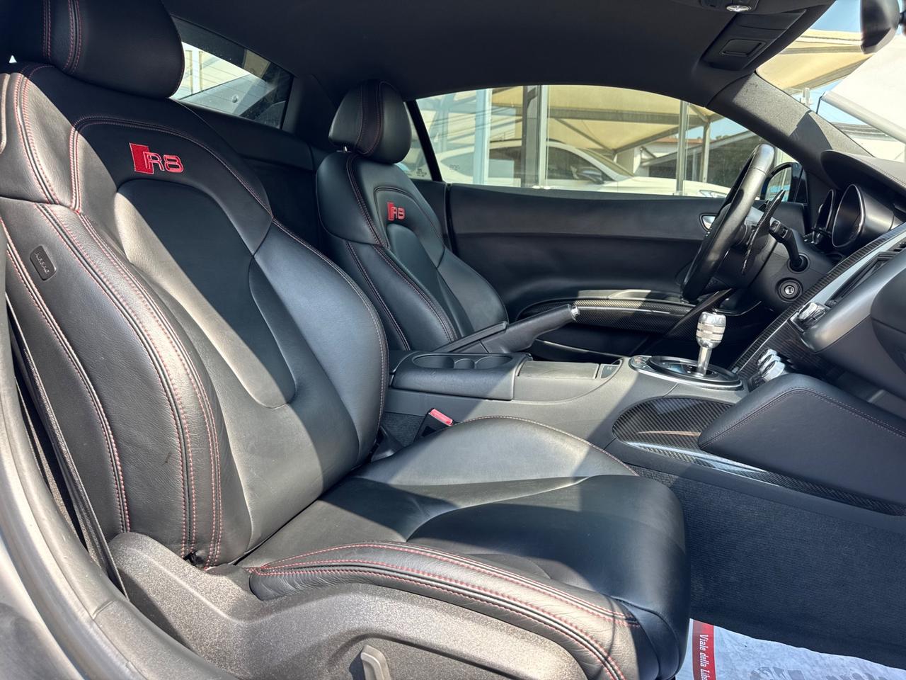 AUDI R8 5.2 V10 525 CV R-TRONIC FULL CARBON