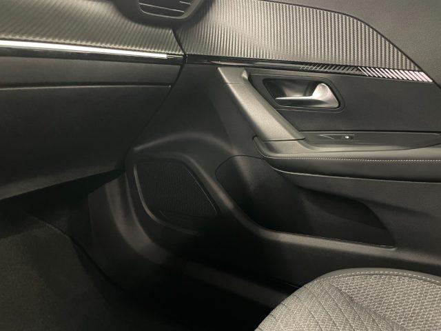 PEUGEOT 2008 1.2 PureTech 100 CV Allure Pack Nav/Visio KM0 MY26