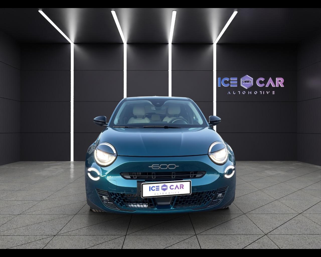 FIAT 600 Hybrid 110 CV DCT MHEV La Prima