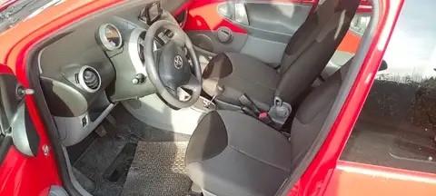 Toyota Aygo 1.0 12V VVT-i 5 porte Sol Connect automatica