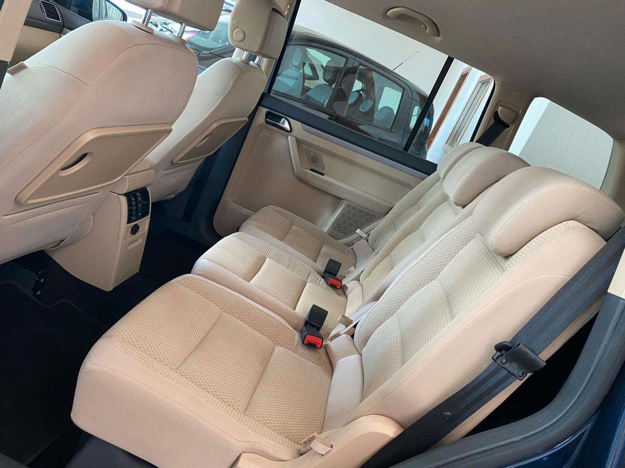 Volkswagen Touran 1.6 TDI DSG Comfortline 105CV