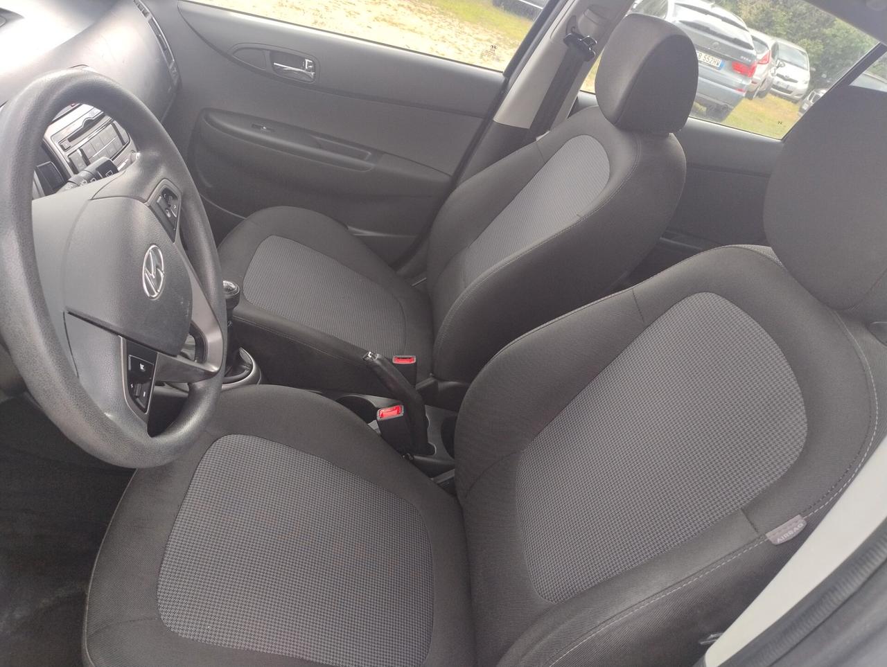 Hyundai i20 1.2 5p. Econext Sound Edition