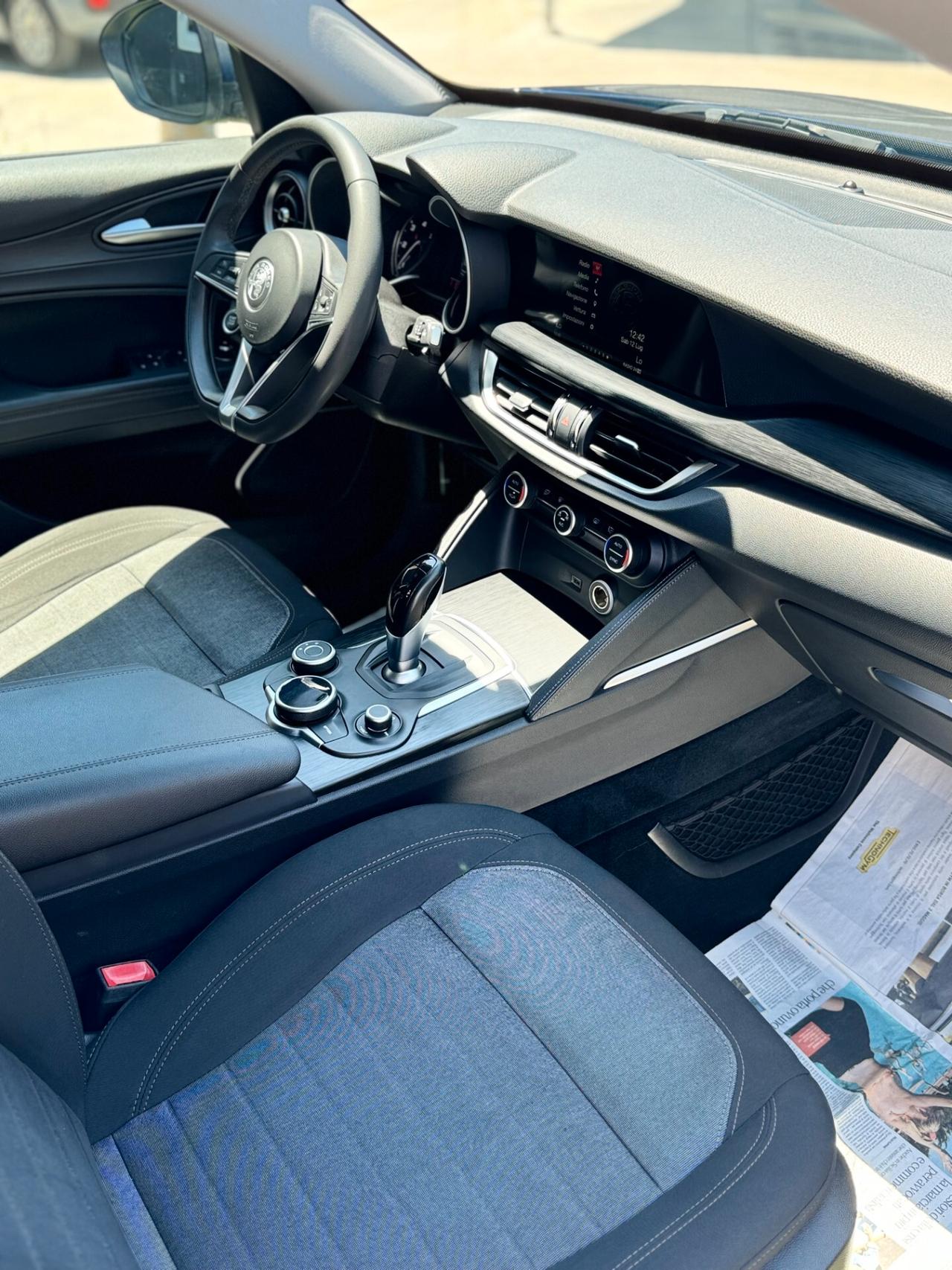 Alfa Romeo Stelvio 2.2 Turbodiesel 180 CV AT8 Q4 Business IVA ESPOSTA