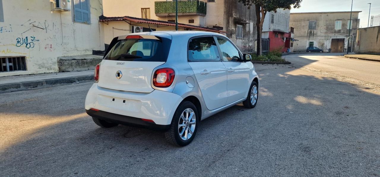 Smart ForFour 1.0 70CV Passion FINANZIAMENTI ANCHE SENZA BUSTA PAGA