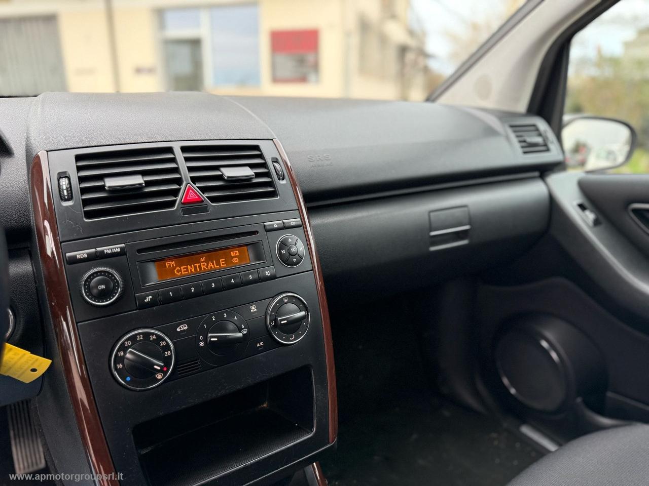 MERCEDES-BENZ A 180 CDI Elegance