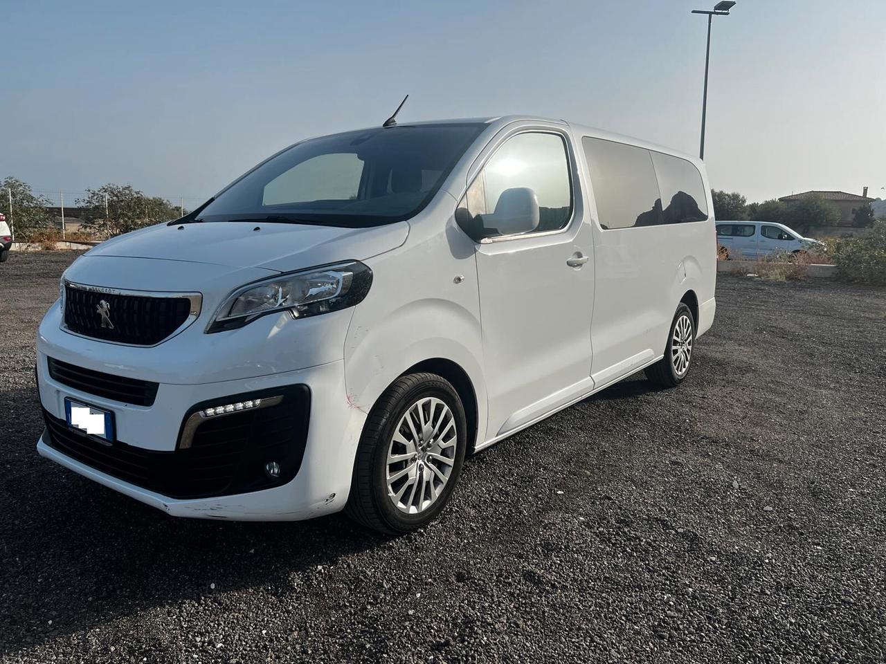 Peugeot Traveller BLUEHDI 150 S&S - BUSINESS LONG