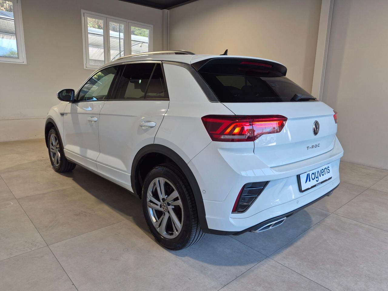 Volkswagen T-Roc 1.5 TSI R-LINE DSG LED APPLE CAR PLAY/ANDROID AUTO RETROCAMERA ACC WIRELESS VETRI PRIVACY AMBIENT LIGHT COCKPIT PRO