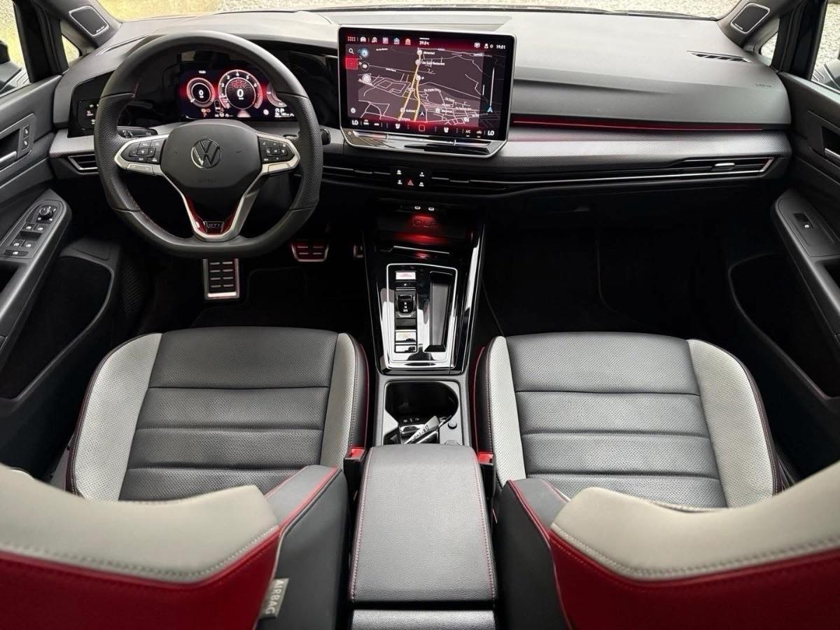 Volkswagen Golf 8.5 GTI 2.0 TSI 265CV