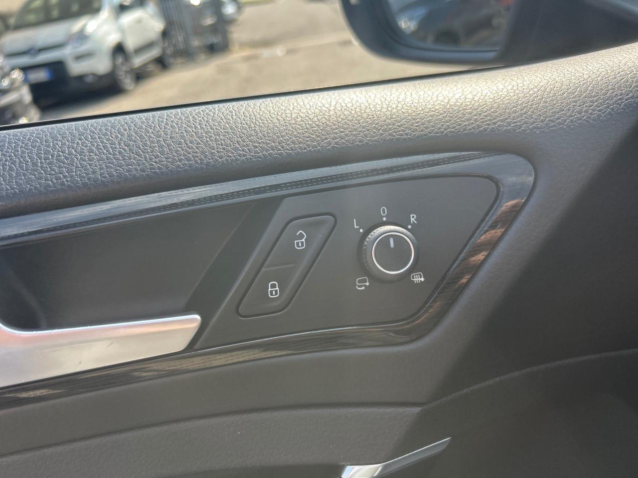 Volkswagen Golf 5p 1.6 tdi Executive 115cv