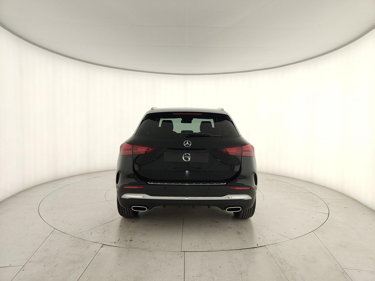 Mercedes-Benz GLA 200 d