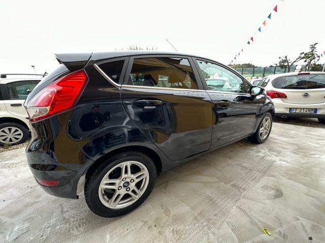 FORD Fiesta 1.5 TDCi 75CV 5 porte Titanium