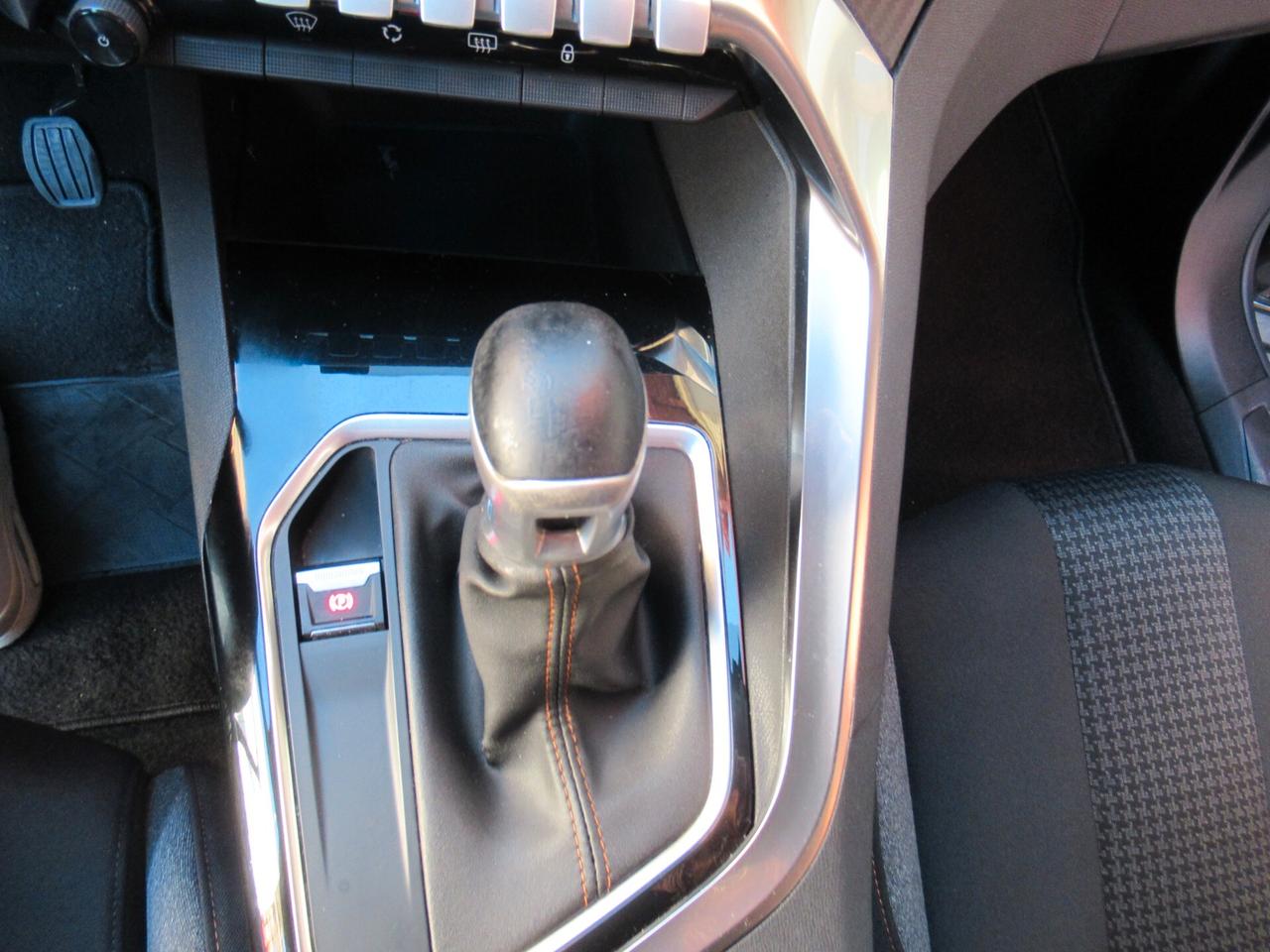 Peugeot 3008 BlueHDi 130 S&S Business