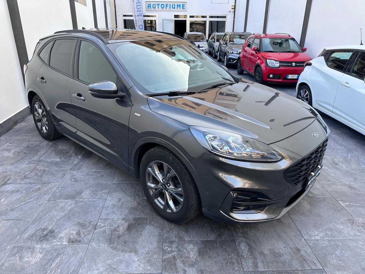 Ford Kuga 1.5 TDCI 120 CV S&S 2WD ST-Line