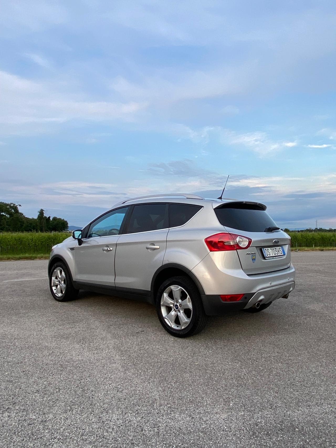 Ford Kuga 2.0 TDCi 136 CV 4WD Titanium DPF