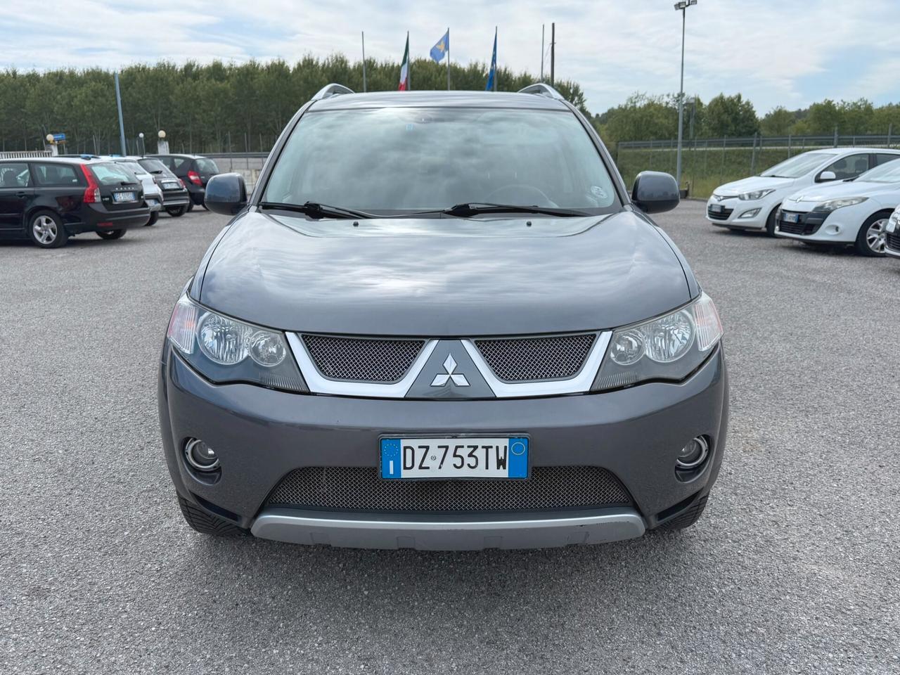 Mitsubishi Outlander 2.4 Benz/Gpl MIVEC Instyle 7 p.ti