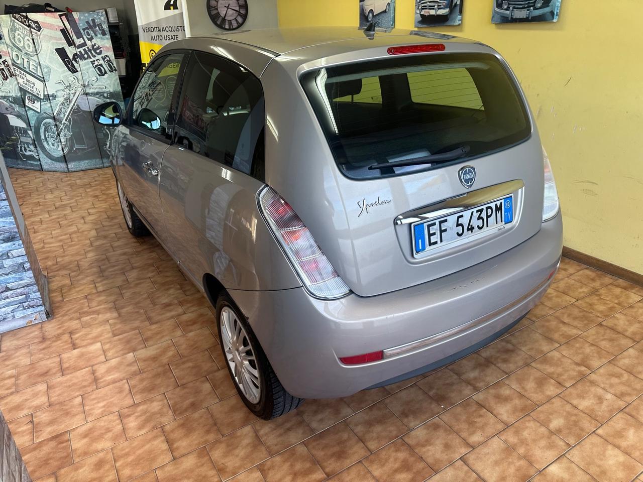 Lancia Ypsilon 1.2 69 CV Diva