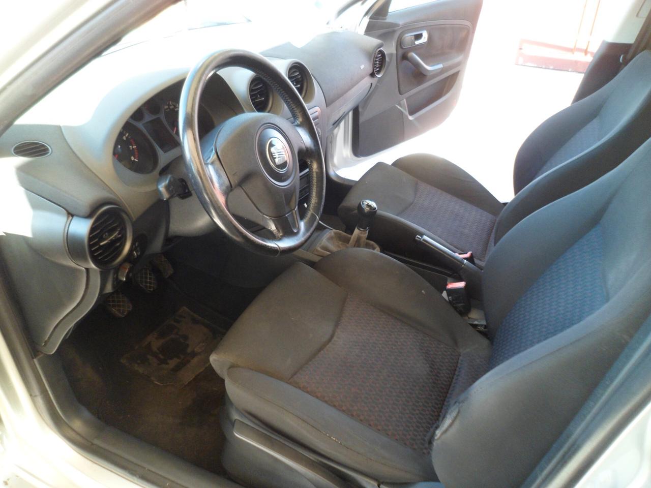 SEAT Ibiza 1.4 benzina 5 porte full optional 04