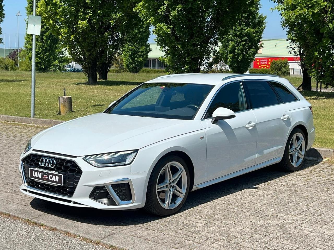 Audi A4 Avant 35 TDI/163 CV S tronic line