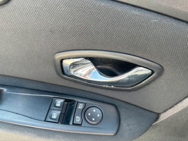 RENAULT SCENIC X- MOOD 1,5 DCI FULL OPTIONAL
