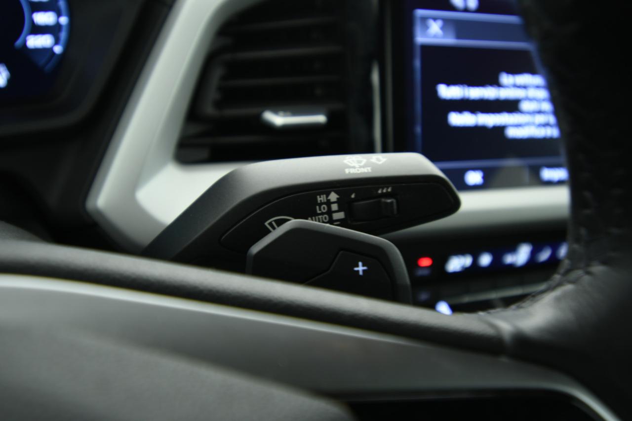 AUDI Q4 Sportback e-tron 40 CAMERA+ACC+APP CONNECT