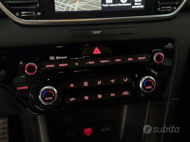 Kia Sportage 1.6 t-gdi GT Line Premium Pack awd 17