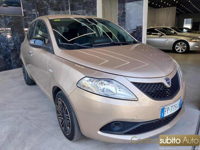 LANCIA Ypsilon 1.2 69 CV (Garanzia 12 Mesi) Neopatentati ?