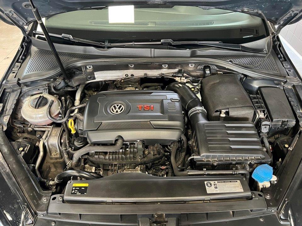 Volkswagen Golf GTI Performance 2.0 TSI DSG 5p