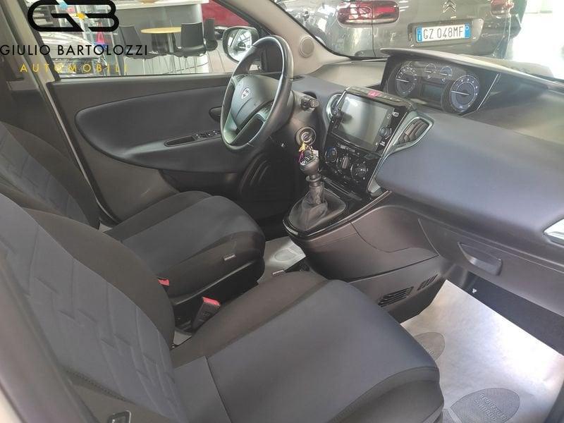 Lancia Ypsilon 1.0 FireFly 70cv S&S Hybrid GOLD PLUS