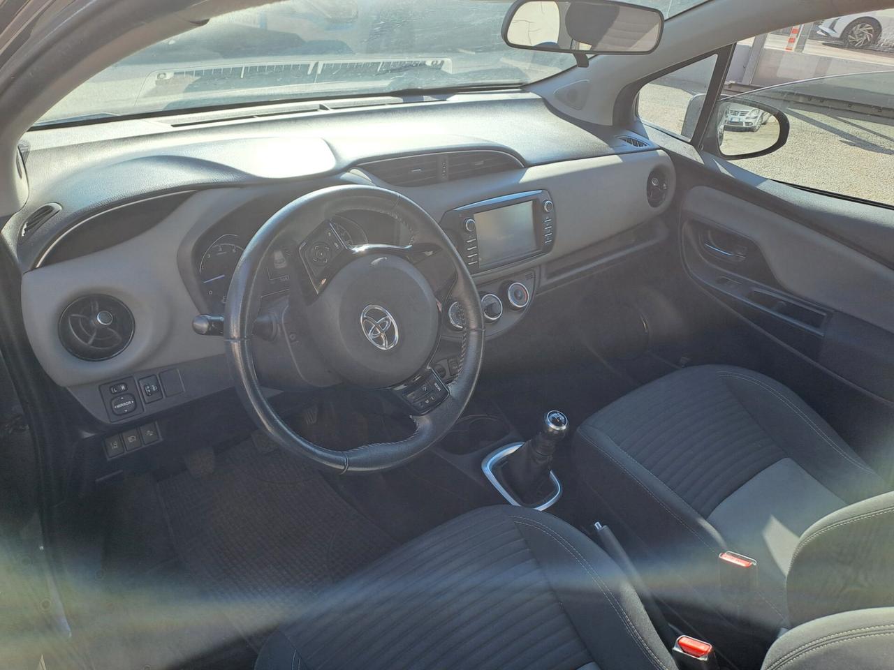 Toyota Yaris 1.0 5 porte Lounge