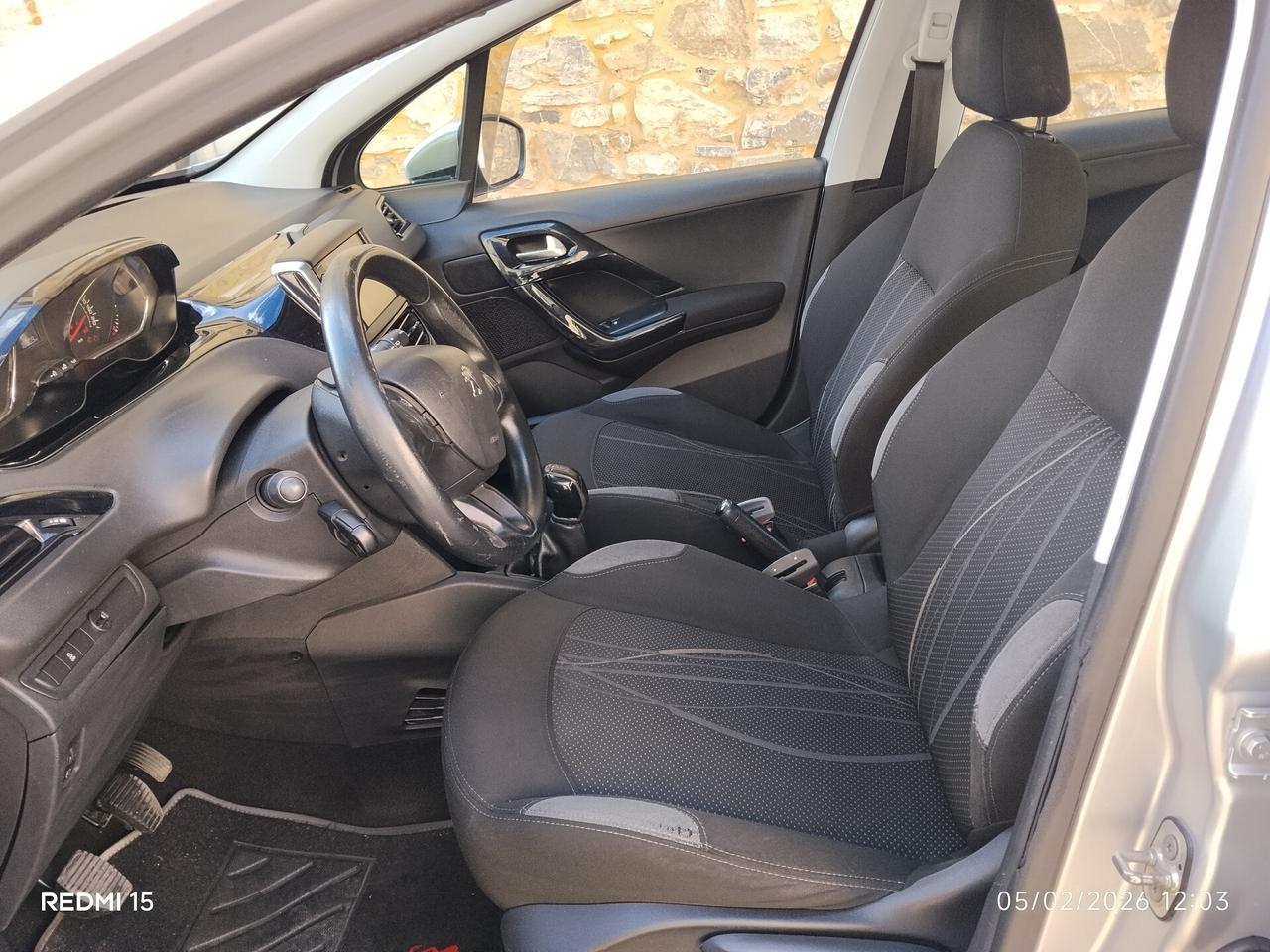 Peugeot 208 1.4 HDi 70 CV 5 porte Allure