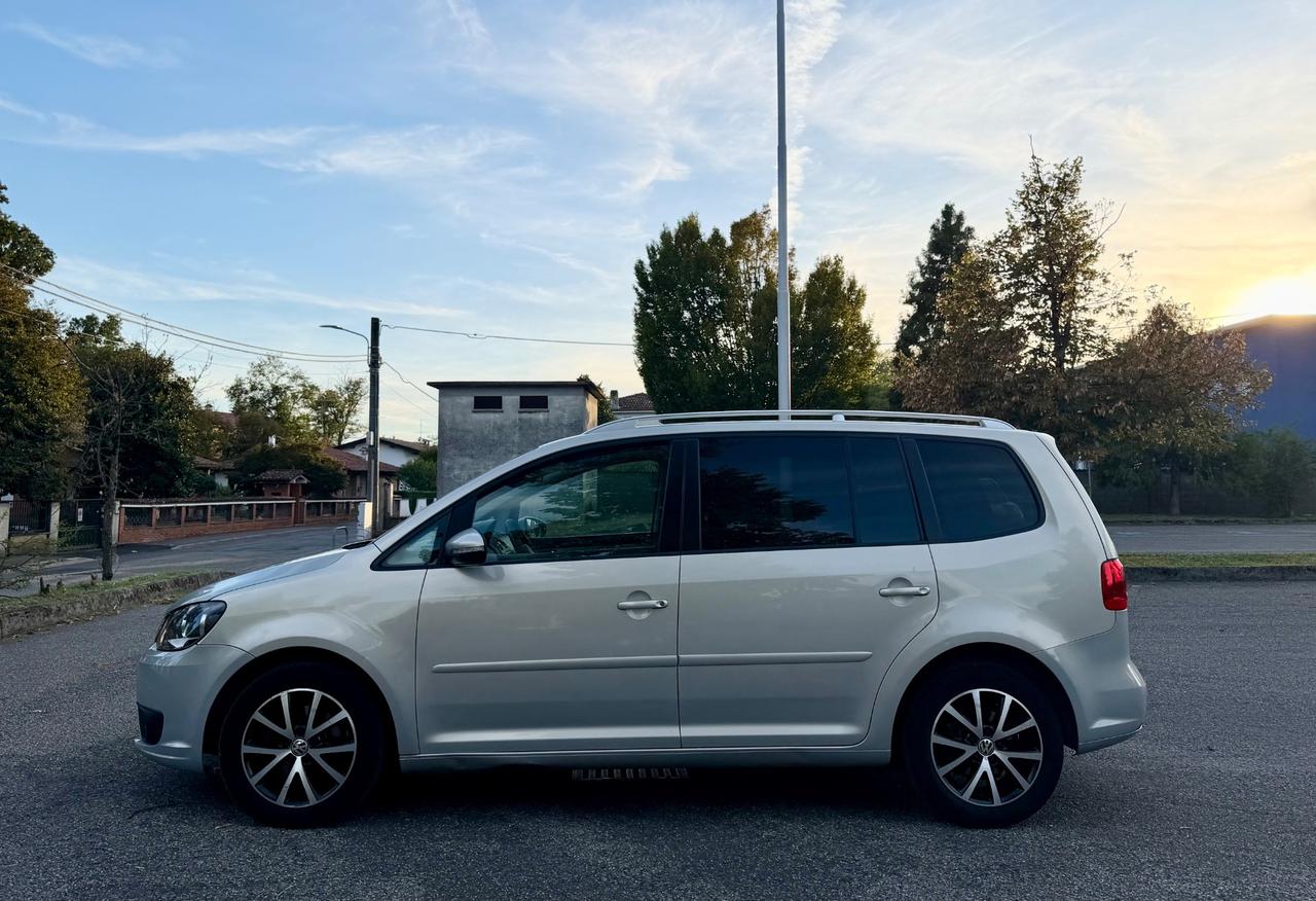 Volkswagen Touran 1.6 TDI DSG Comfortline