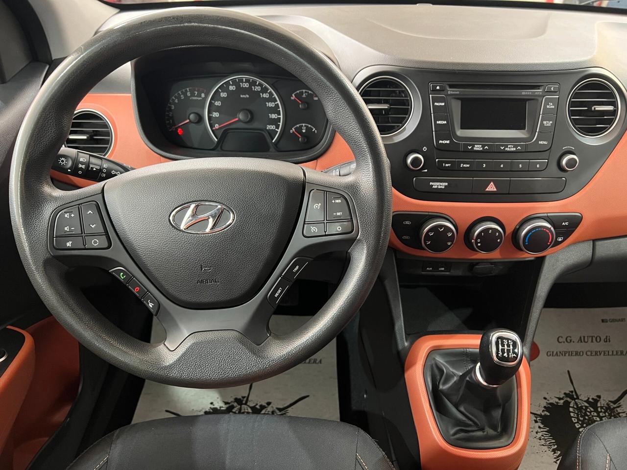 Hyundai i10 1.2 65 CV - STYLE - 2015