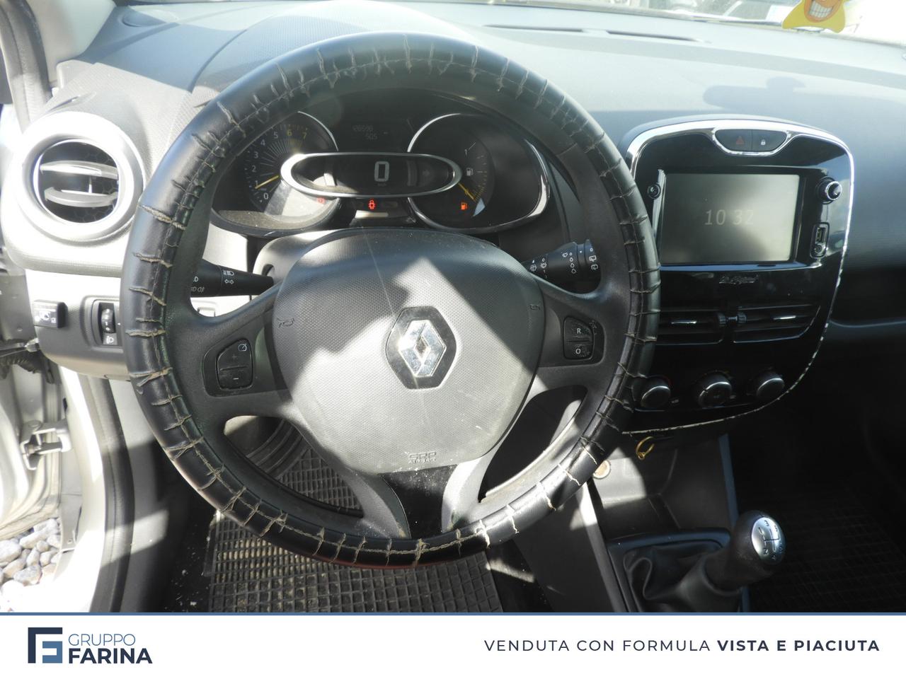 RENAULT Clio IV 2012 - Clio 5p 1.2 Costume National 75cv