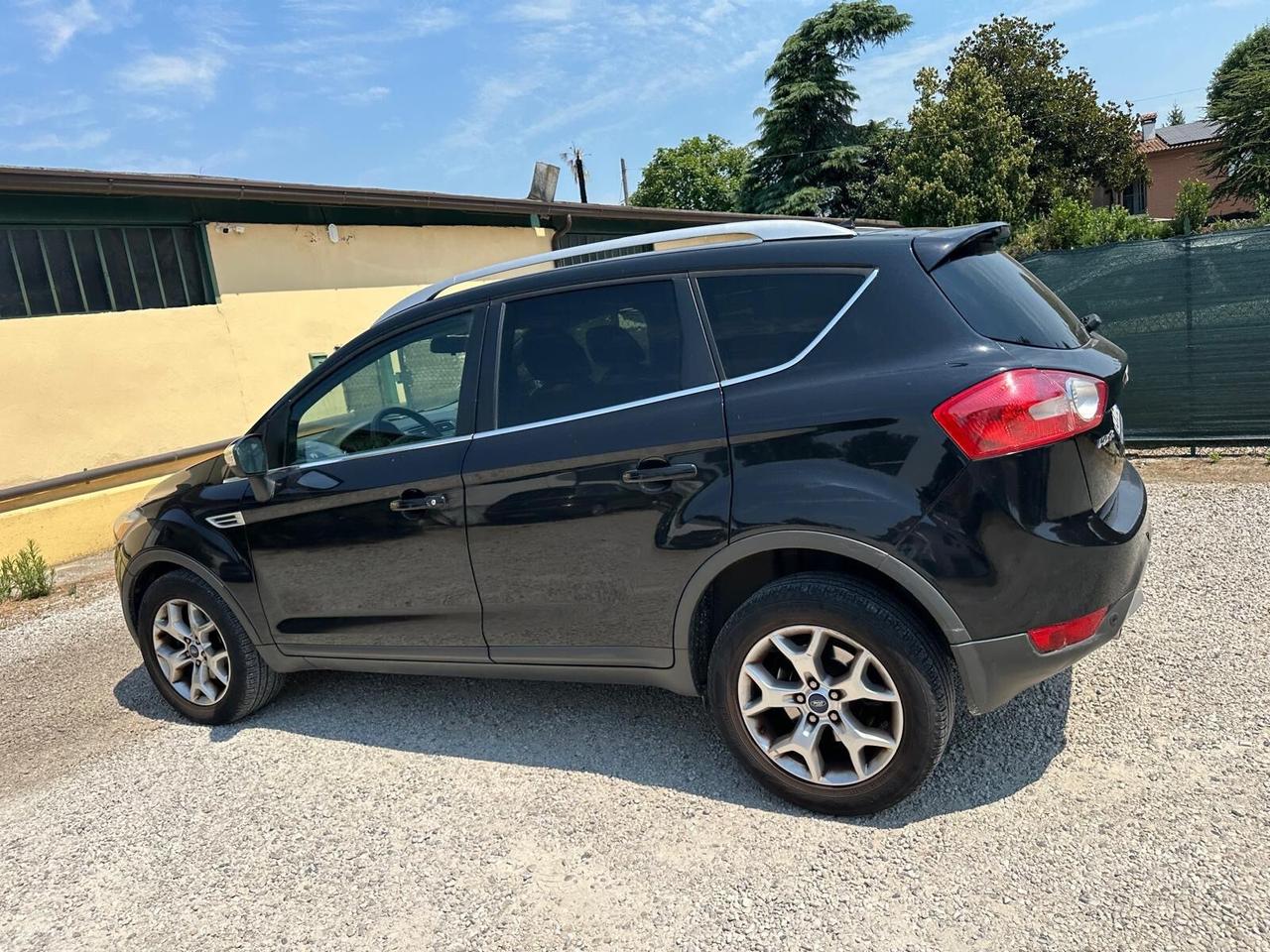 Ford Kuga 2.0 TDCi 140 CV 2WD Titanium