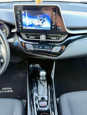Toyota C-HR 1.8h Lounge 2wd e-cvt my18