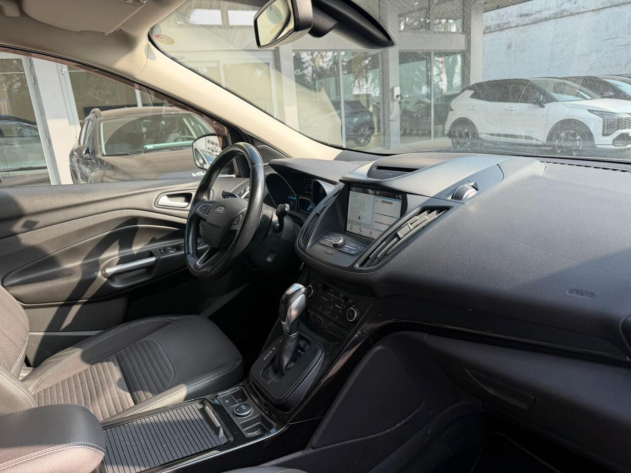 Ford Kuga 1.5 TDCI 120 CV S&S 2WD Powershift Titanium