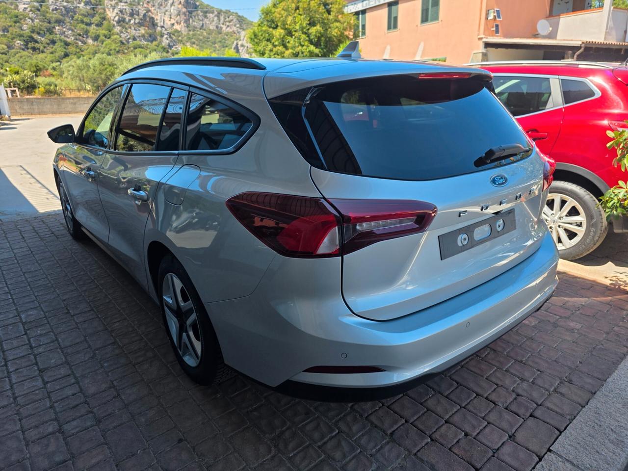Ford Focus 1.5 tdci 120 CV automatico SW Business