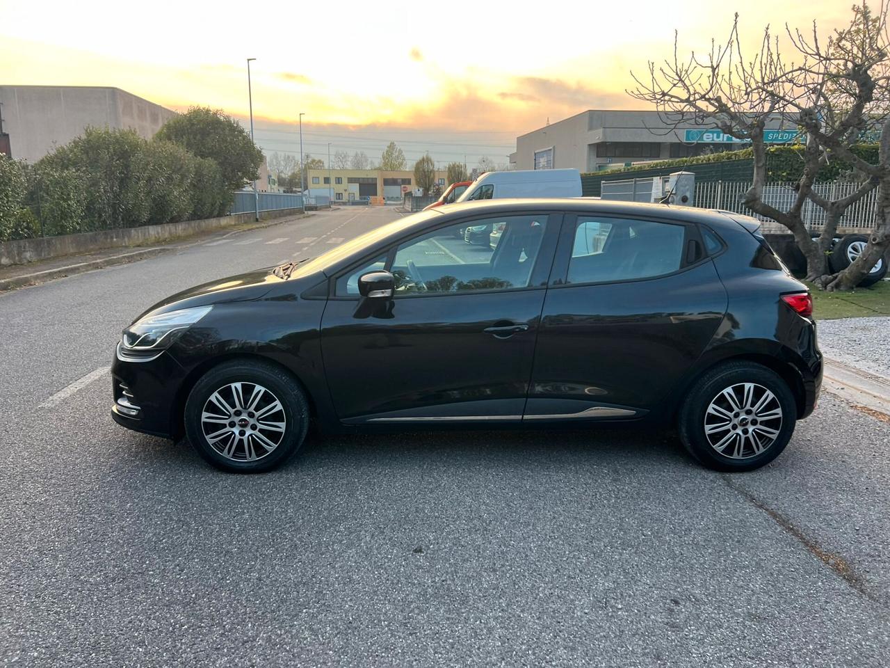 Renault Clio dCi 8V 75 CV 5 porte